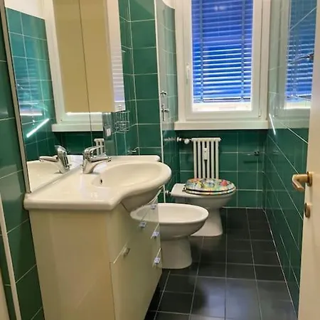 Crescenzago Apartment Milan